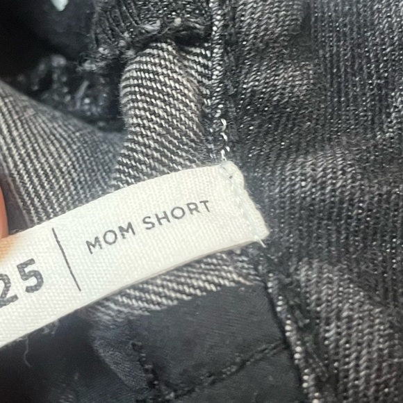 Pacsun Women 25 Short Mom Relaxed Black Denim Daisy Floral Embroidery High Rise - Picture 10 of 12